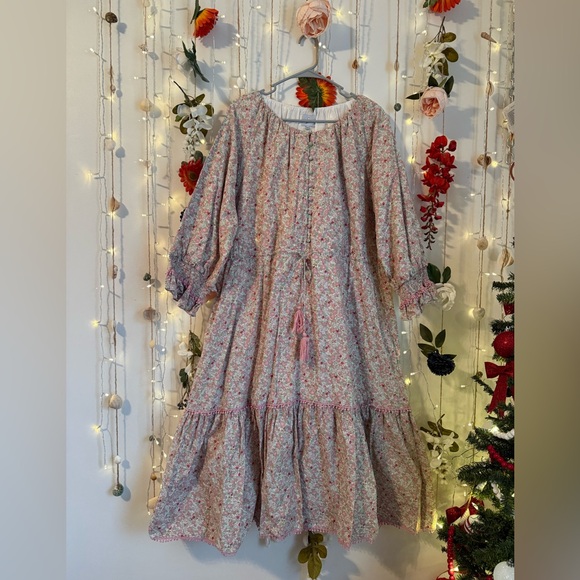 Dainty Jewells Dresses & Skirts - 🍓 Dainty Jewells Midi Dress 🍓